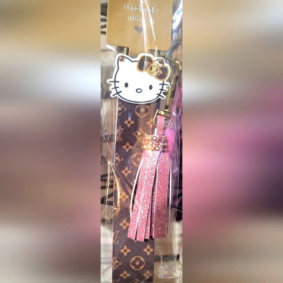 Hello Kitty Designer Inspired Key Fob Wristlet 🎉2/$30🎉 - Picture 3 of 6